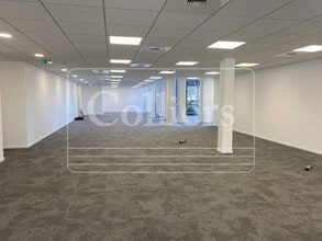 Office in Villeurbanne for lease Building Photo- Image 2 of 21