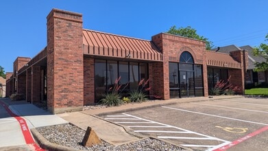 315 Harwood Rd, Bedford, TX for lease Building Photo- Image 1 of 27