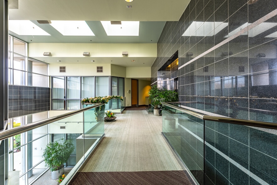 2260 Douglas Blvd, Roseville, CA for sale - Interior Photo - Image 3 of 12