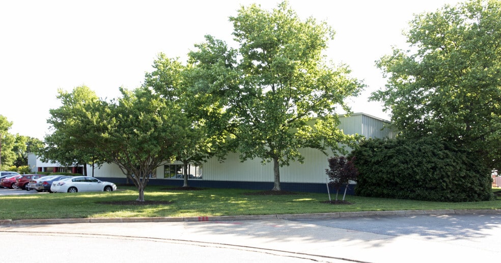 809 Principal Ct, Chesapeake, VA for lease - Building Photo - Image 2 of 6
