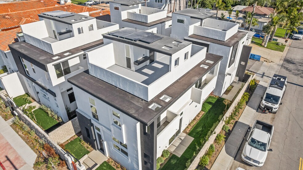 3215 S El Camino Real, San Clemente, CA à vendre - Photo du bâtiment - Image 2 de 27