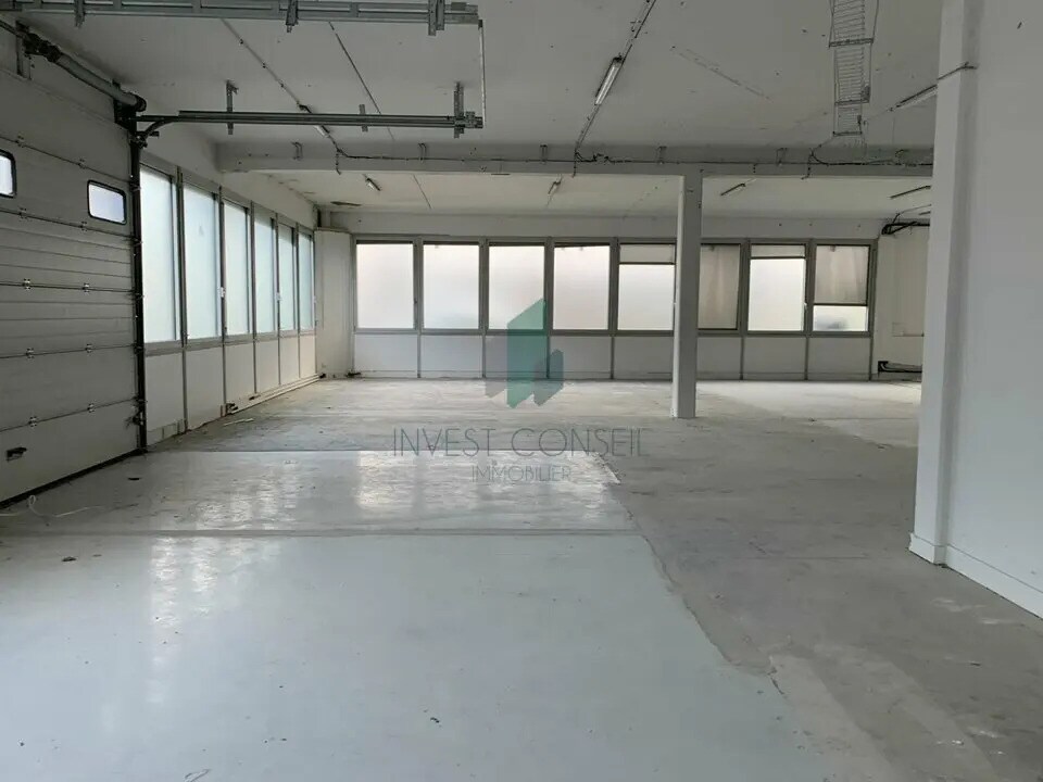Flex in Gennevilliers for lease Interior Photo- Image 1 of 10