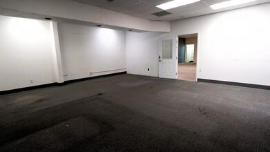 1501 Howard Rd, Madera, CA for lease Interior Photo- Image 2 of 6