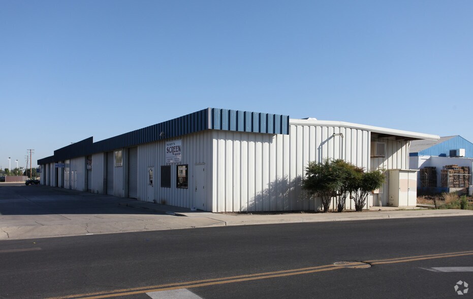 281 W Merced St, Dinuba, CA à vendre - Photo principale - Image 1 de 20