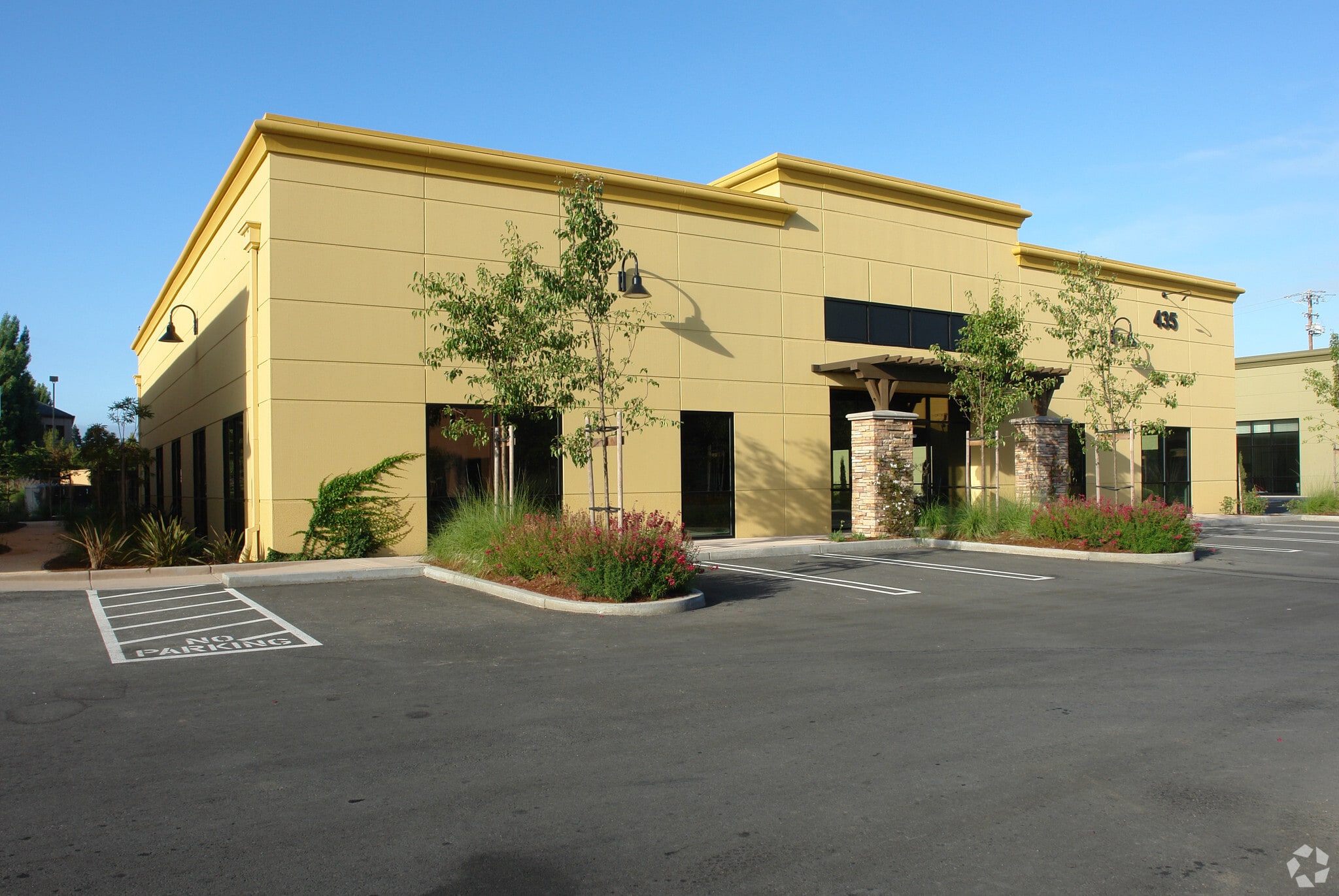 435 N Whisman Rd, Mountain View, CA for lease Building Photo- Image 1 of 14