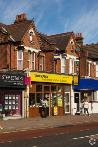 270 Mitcham Rd, Londres à louer - Photo principale - Image 1 de 2