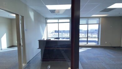 11220 Assett Loop, Manassas, VA à louer - Vidéo sur l’inscription commerciale