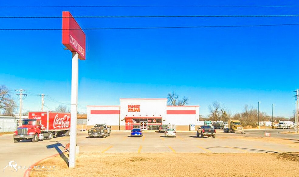 602 W Cherokee St, Lindsay, OK for sale - Primary Photo - Image 1 of 1