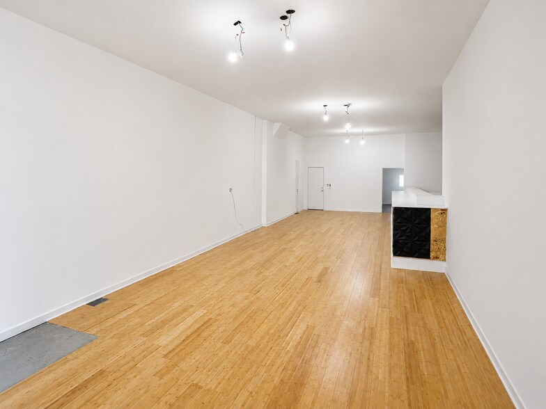 8714 S Commercial Ave, Chicago, IL à louer - Photo du bâtiment - Image 3 de 22