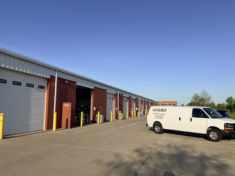 7384-7404 Liberty One Dr, Liberty Township, OH for lease - Building Photo - Image 3 of 4