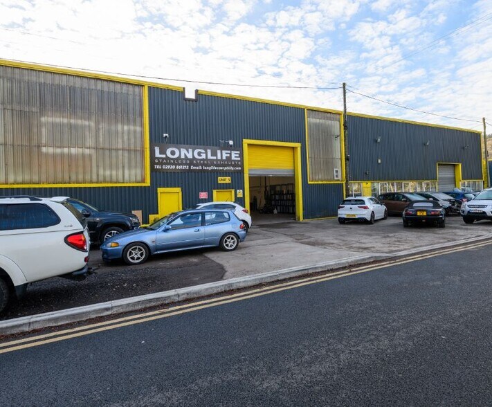 Dyffryn Industrial Estate, North Cardiff portefeuille de 3 propriétés à vendre sur LoopNet.ca - Photo du bâtiment - Image 3 de 3