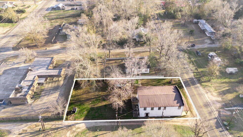 411 S Kaufman St, Newton, TX à vendre - Photo du bâtiment - Image 2 de 36