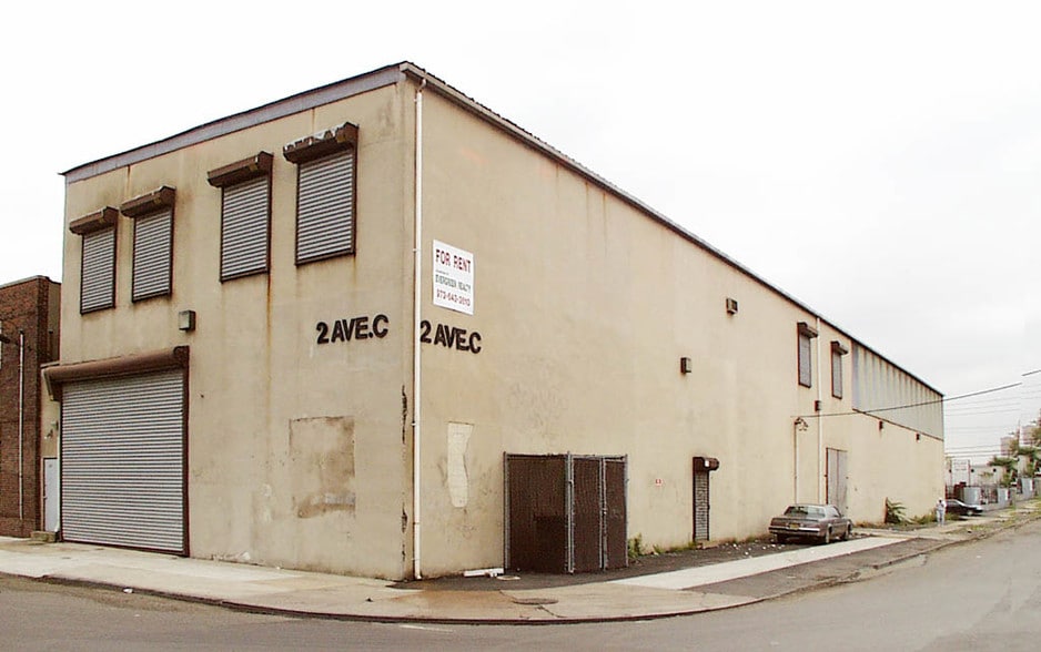2-16 Avenue C, Newark, NJ for lease - Building Photo - Image 3 of 17