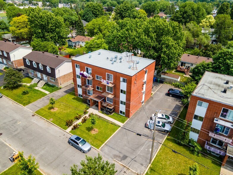 3375 Rue Gélineau, Longueuil, QC à vendre - Photo du bâtiment - Image 3 de 16