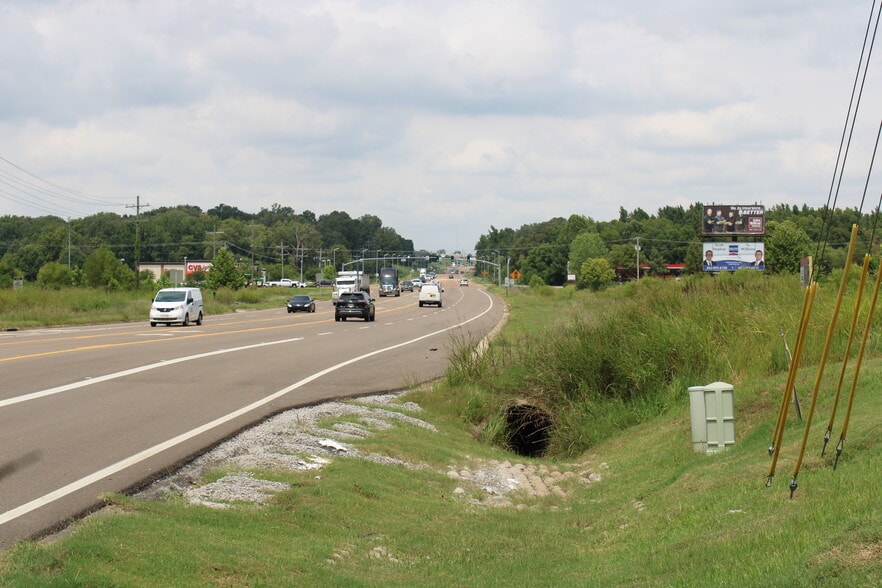 00 High 305, Olive Branch, MS à vendre - Photo principale - Image 3 de 10