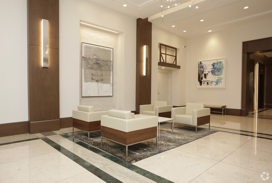 1 W Pennsylvania Ave, Towson, MD for lease - Interior Photo - Image 3 of 13