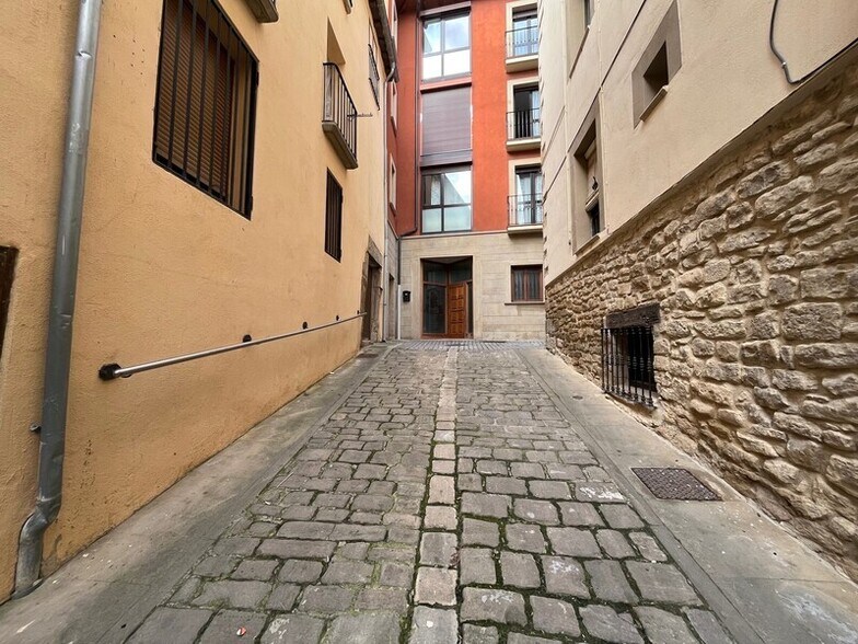 Calle de García Goyena, Tafalla, Navarre à vendre - Photo du bâtiment - Image 3 de 9