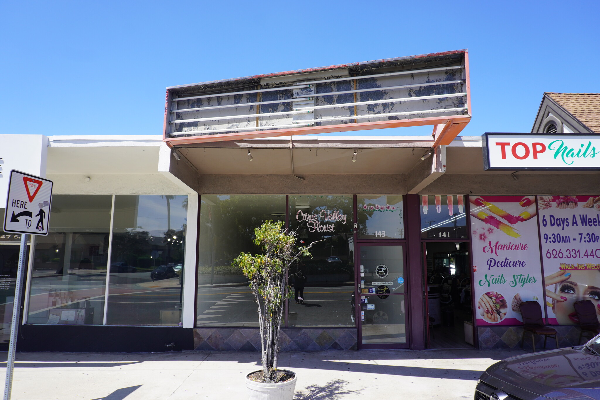 143 S Citrus Ave, Covina, CA à louer Photo intérieure- Image 1 de 17