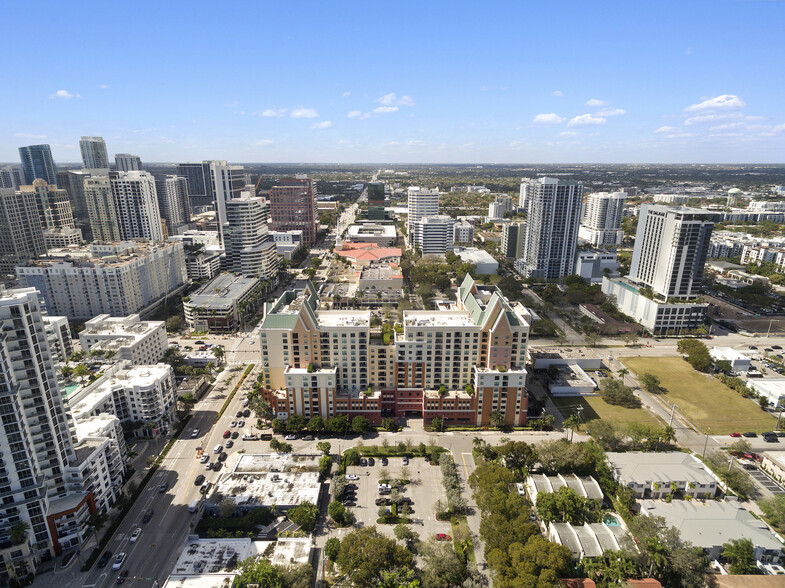 100-110 N Federal Hwy, Fort Lauderdale, FL for lease - Building Photo - Image 2 of 26