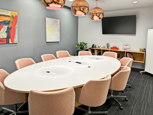 More details for 555 Anton Blvd, Costa Mesa, CA - Coworking for Lease