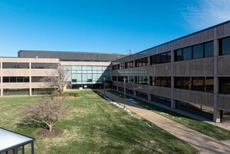 Plus de détails pour 800 N Lindbergh Blvd, Creve Coeur, MO - Flex à vendre