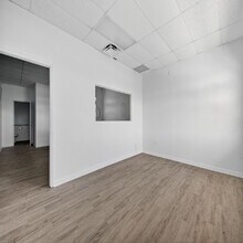 11350 66th St, Largo, FL for lease Interior Photo- Image 1 of 8