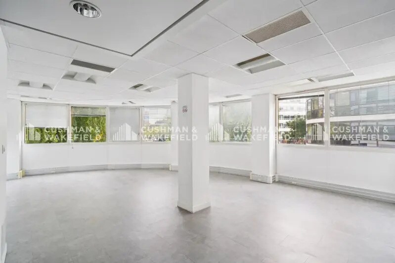Bureau dans Issy-les-Moulineaux à louer - Photo intérieure - Image 3 de 14