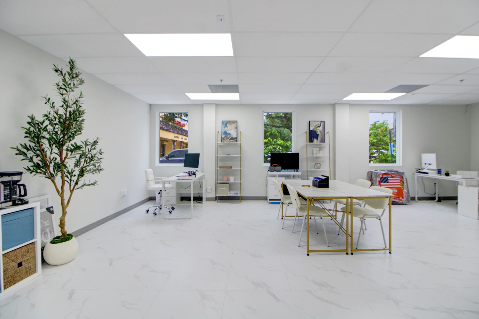 304 N Krome Ave, Homestead, FL for lease Interior Photo- Image 1 of 9