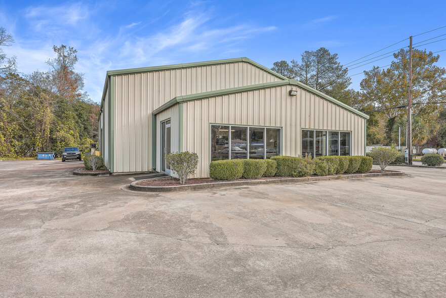 8661 Old State Rd, Holly Hill, SC à vendre - Photo du bâtiment - Image 1 de 30