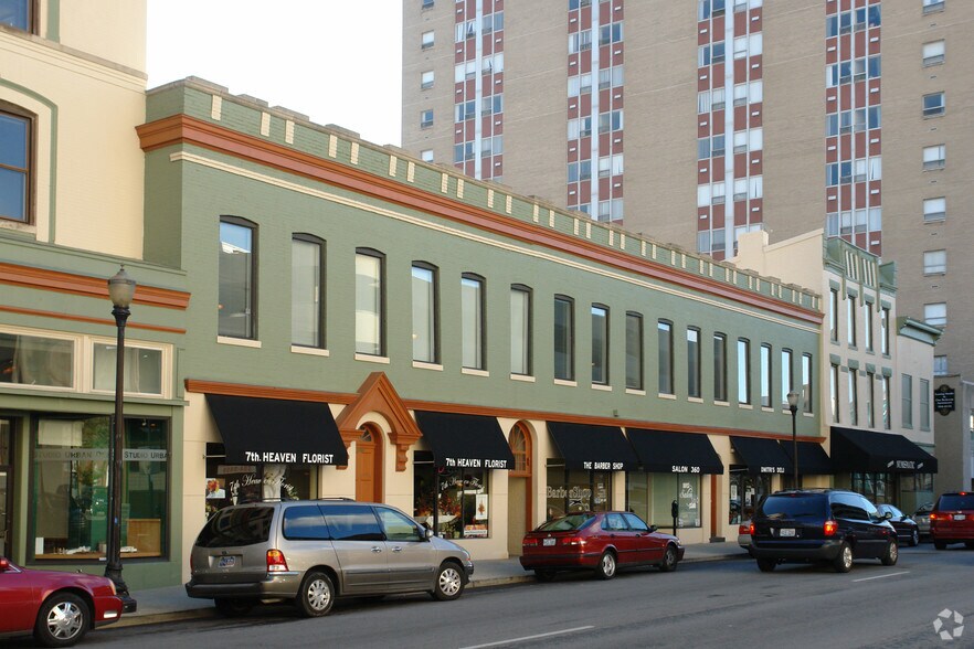 513-521 S 3rd St, Louisville, KY à vendre - Photo du bâtiment - Image 2 de 3
