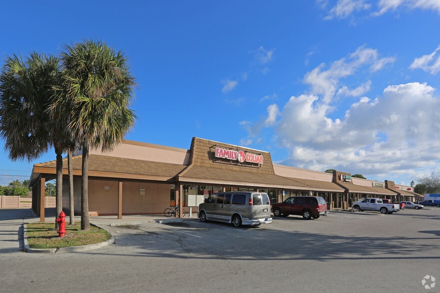 4911-4935 Southern Blvd, West Palm Beach, FL for lease - Primary Photo - Image 2 of 12