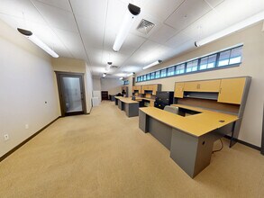 73-4257 Hulikoa Dr, Kailua Kona, HI for lease Interior Photo- Image 2 of 3
