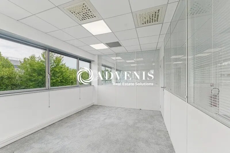 Bureau dans Roissy-en-France à louer - Photo intérieure - Image 3 de 10