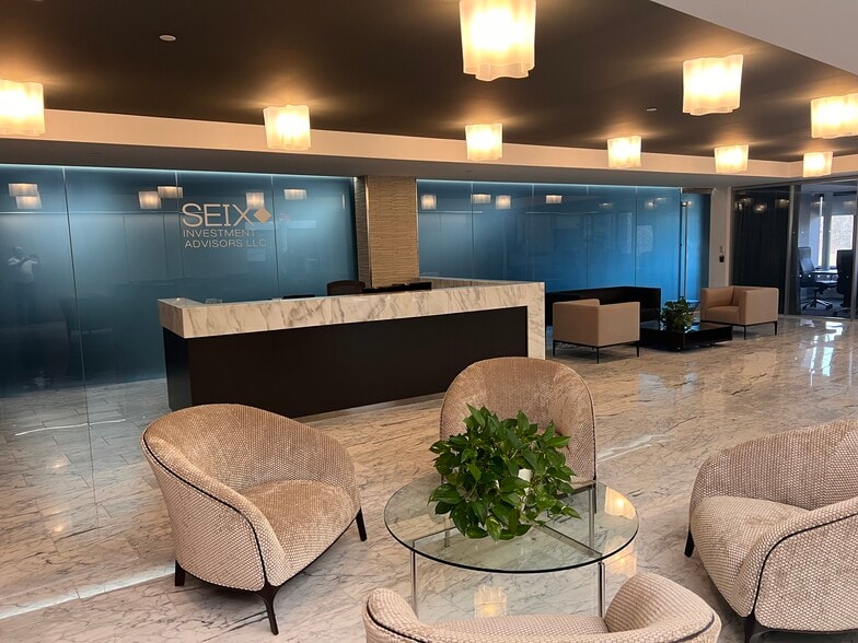 1 Maynard Dr, Park Ridge, NJ à louer - Photo intérieure - Image 3 de 17