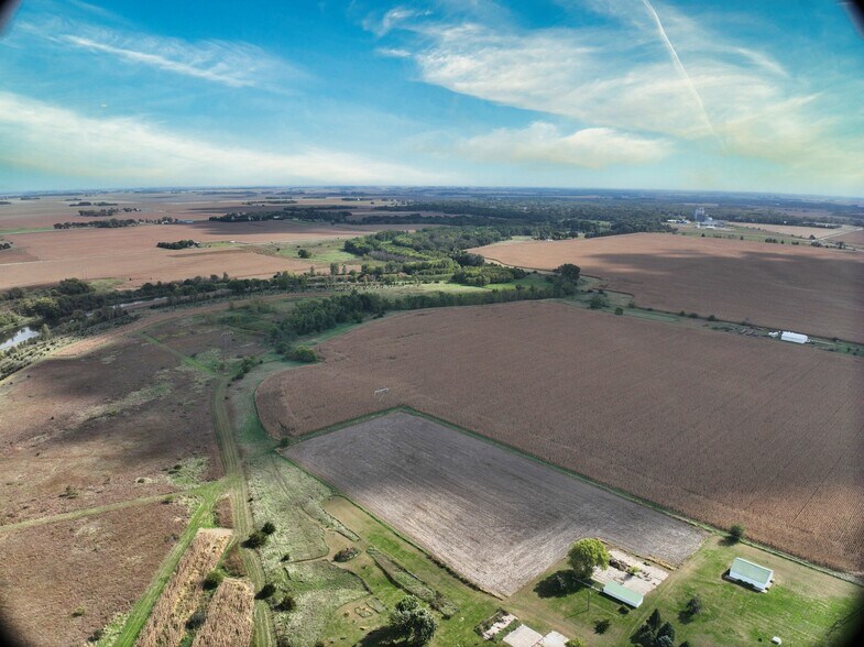 Red Ball Rd, Rockford, IA à vendre - Photo du bâtiment - Image 3 de 30