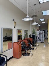 8130-8136 SE Foster Rd, Portland, OR for lease Interior Photo- Image 1 of 7