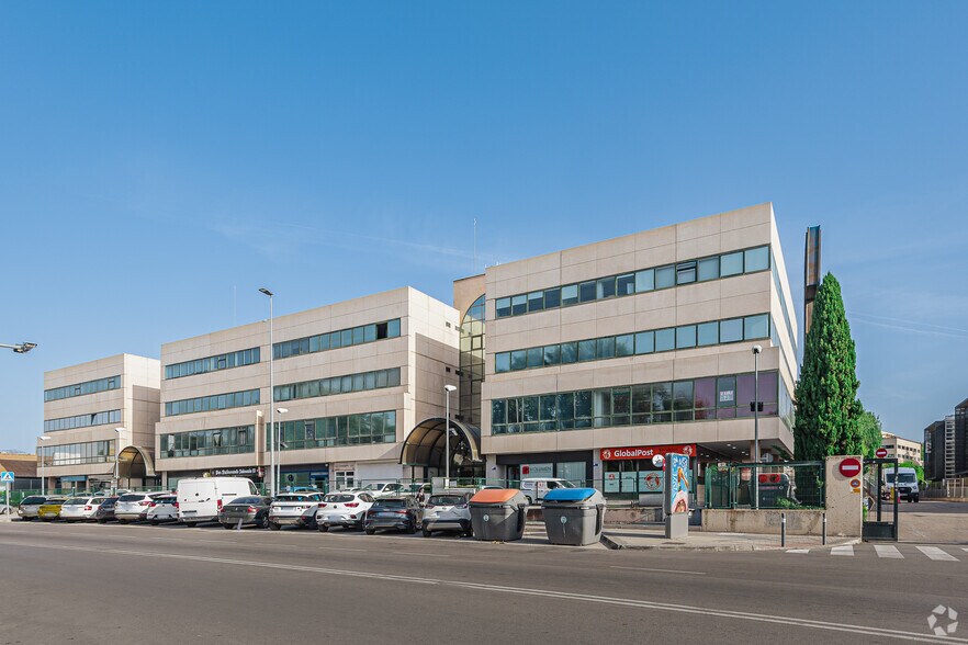 Avenida de la Industria, 6-8, Alcobendas, Madrid à louer - Photo du bâtiment - Image 2 de 4