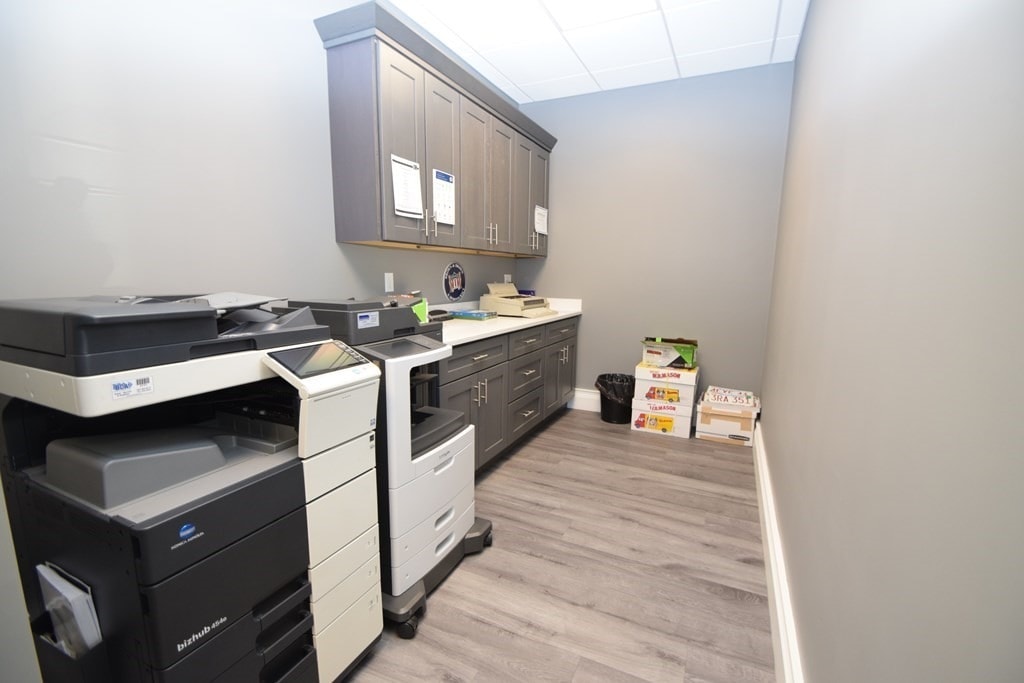 181 S Franklin St, Holbrook, MA 02343 - Unité 400 - - Photo intérieure - Image 1 of 8