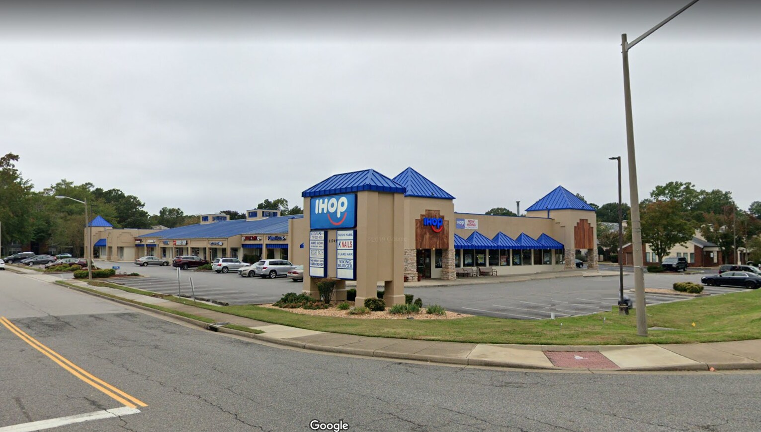 11745 Jefferson Ave, Newport News, VA à louer Photo du bâtiment- Image 1 de 2
