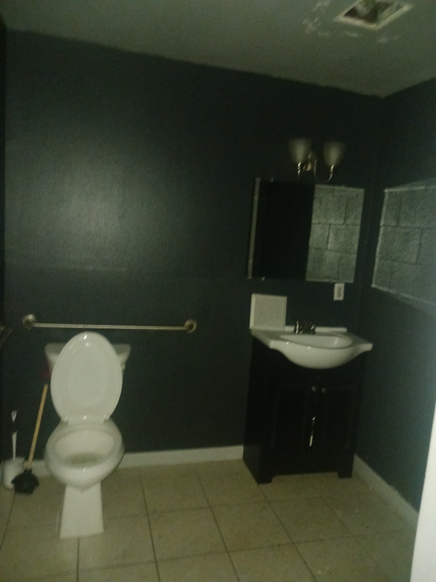 4550 E Bonanza Rd, Las Vegas, NV for lease Interior Photo- Image 1 of 4