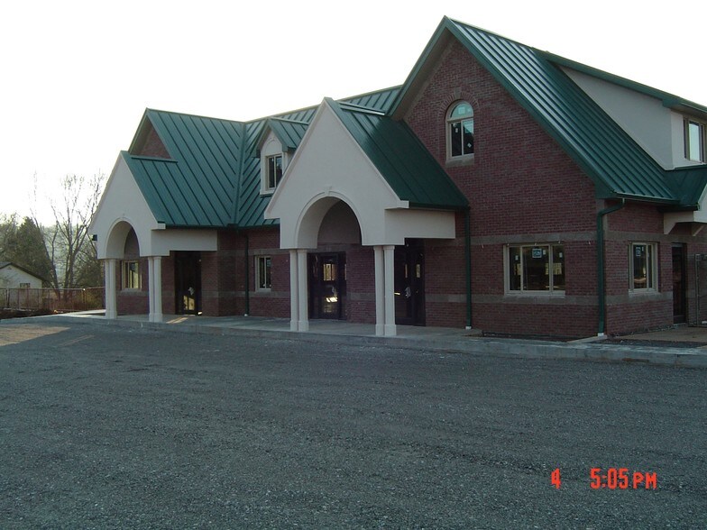 139 Fox Rd, Knoxville, TN à louer - Photo du bâtiment - Image 3 de 8