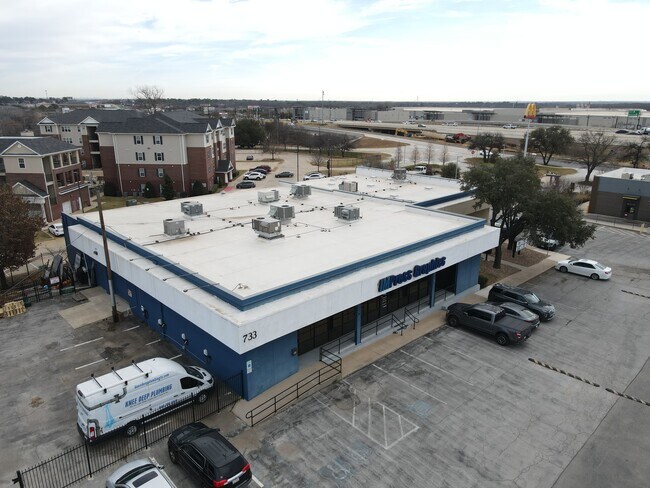 More details for 733 Fort Worth Dr, Denton, TX - Office for Sale