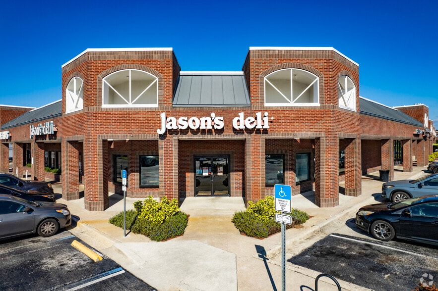 2604-2682 E Fowler Ave, Tampa, FL for lease - Building Photo - Image 3 of 45