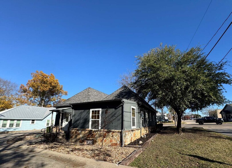 301 N Alamo Rd, Rockwall, TX à louer - Photo du bâtiment - Image 2 de 22