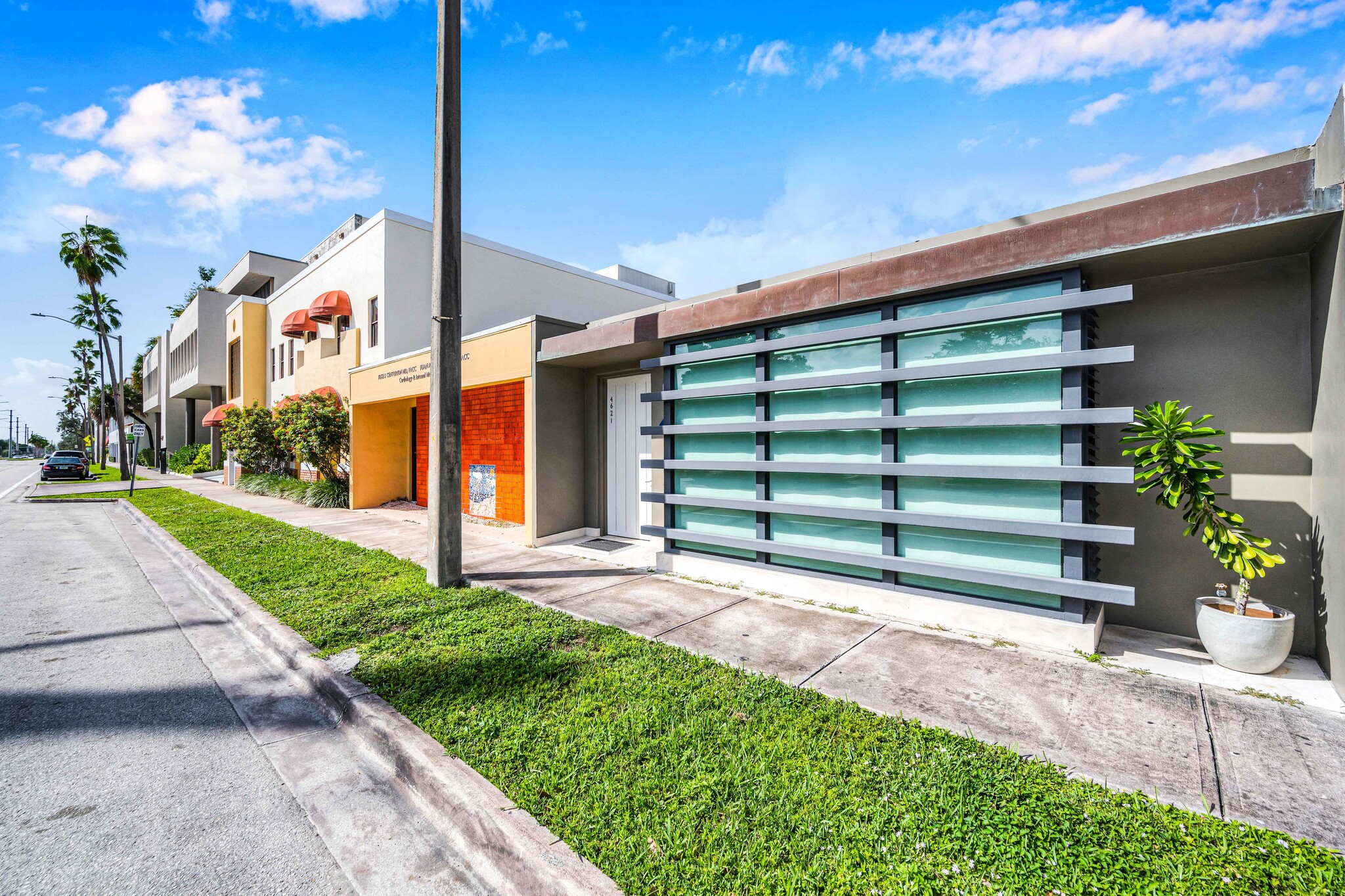 4621 Ponce De Leon Blvd, Coral Gables, FL for sale Primary Photo- Image 1 of 29