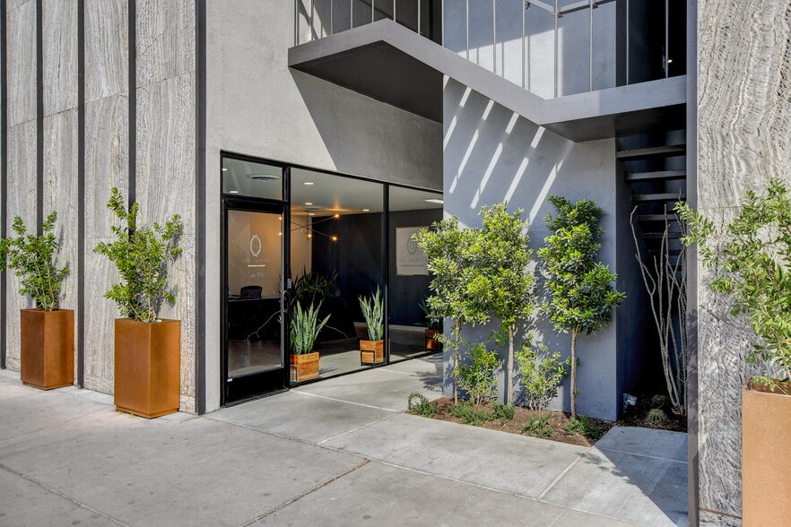 319 S 3rd St, Las Vegas, NV for sale - Building Photo - Image 2 of 54