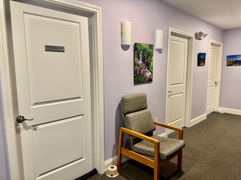 3047 E Main Rd, Portsmouth, RI à louer - Photo du bâtiment - Image 3 de 6