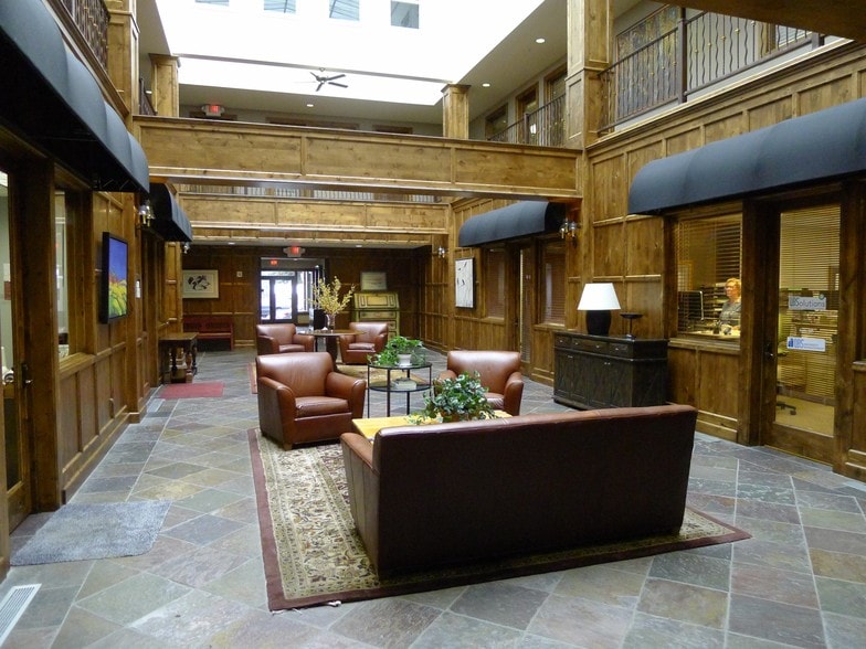 120 2nd Ave N, Ketchum, ID for sale - Interior Photo - Image 2 of 13