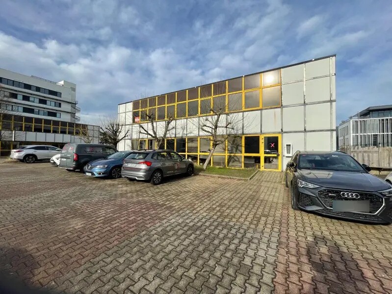 Office in Mérignac for sale Building Photo- Image 1 of 9