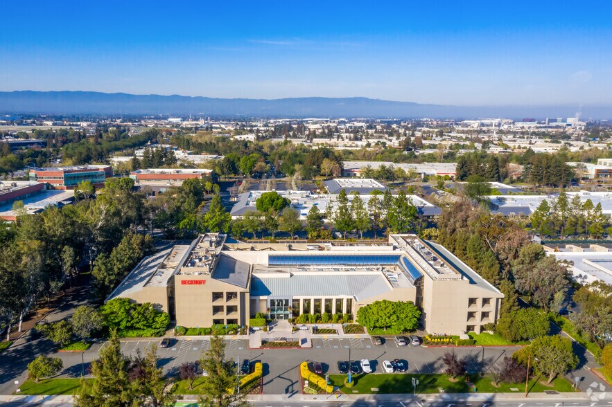 2665 N 1st St, San Jose, CA à louer - Photo du bâtiment - Image 2 de 11